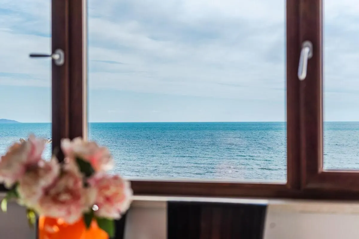 Apartment The Beachfront Horizont By Ps Durres
